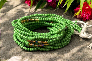 Waist Beads / Afrikanische Taillenkette - Ebébé - Grün / gold (Traditionelle nicht elastische Schnur)