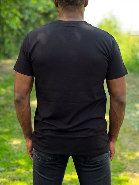T-Shirt mit afrikanischem Druck - Pan Africa Kente Schwarz  und Brusttasche