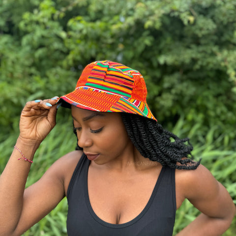 Chapeau bob / Bucket hat imprimé africain -  Kente rouge - tailles enfants et adultes (Unisexe)