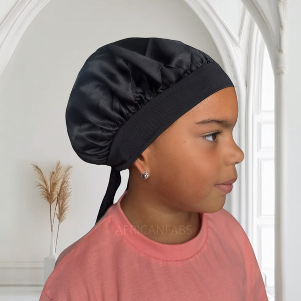 Bonnet en satin Noir avec liens à nouer (taille enfant 3-7 ans) (bonnet de nuit en satin)