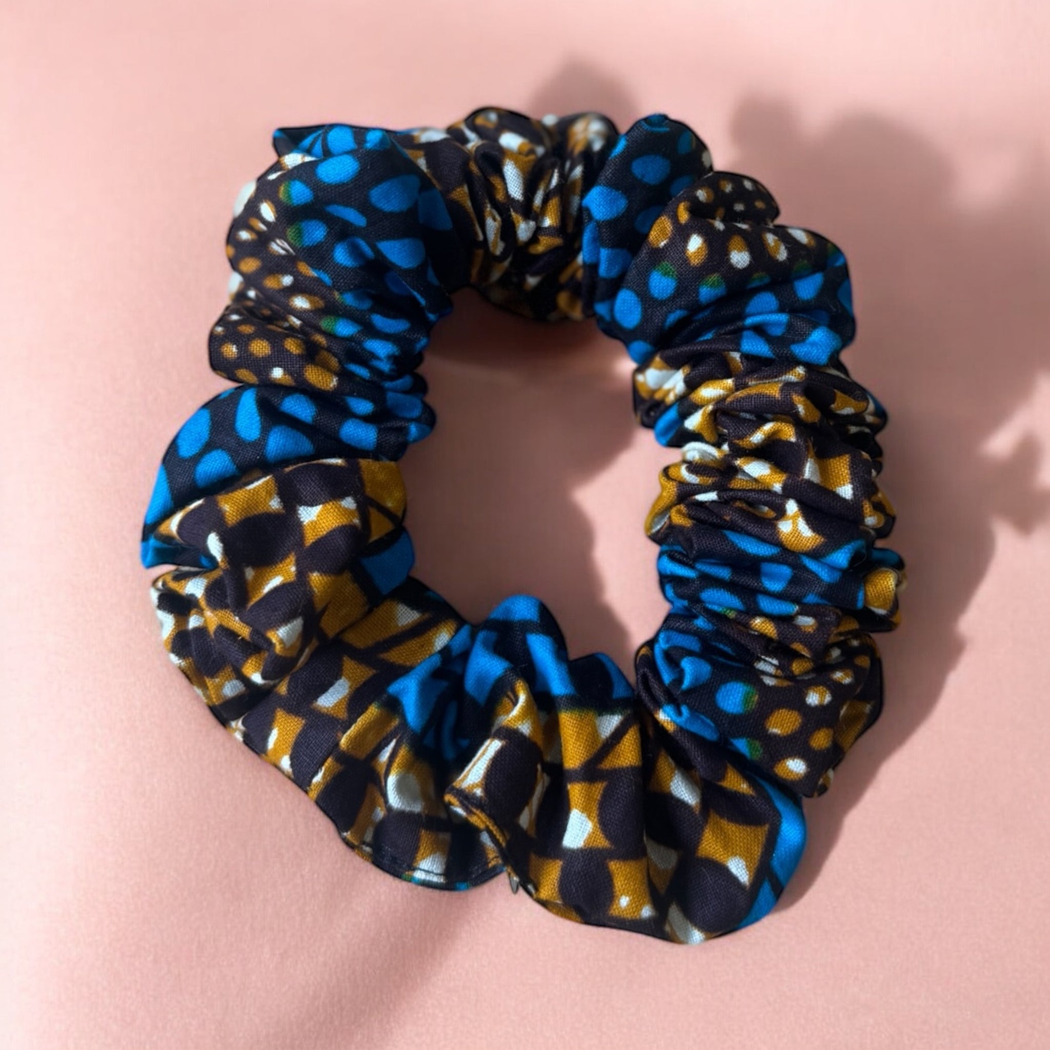 Chouchou / scrunchie imprimés africains - Accessoires  - Bleu dotted