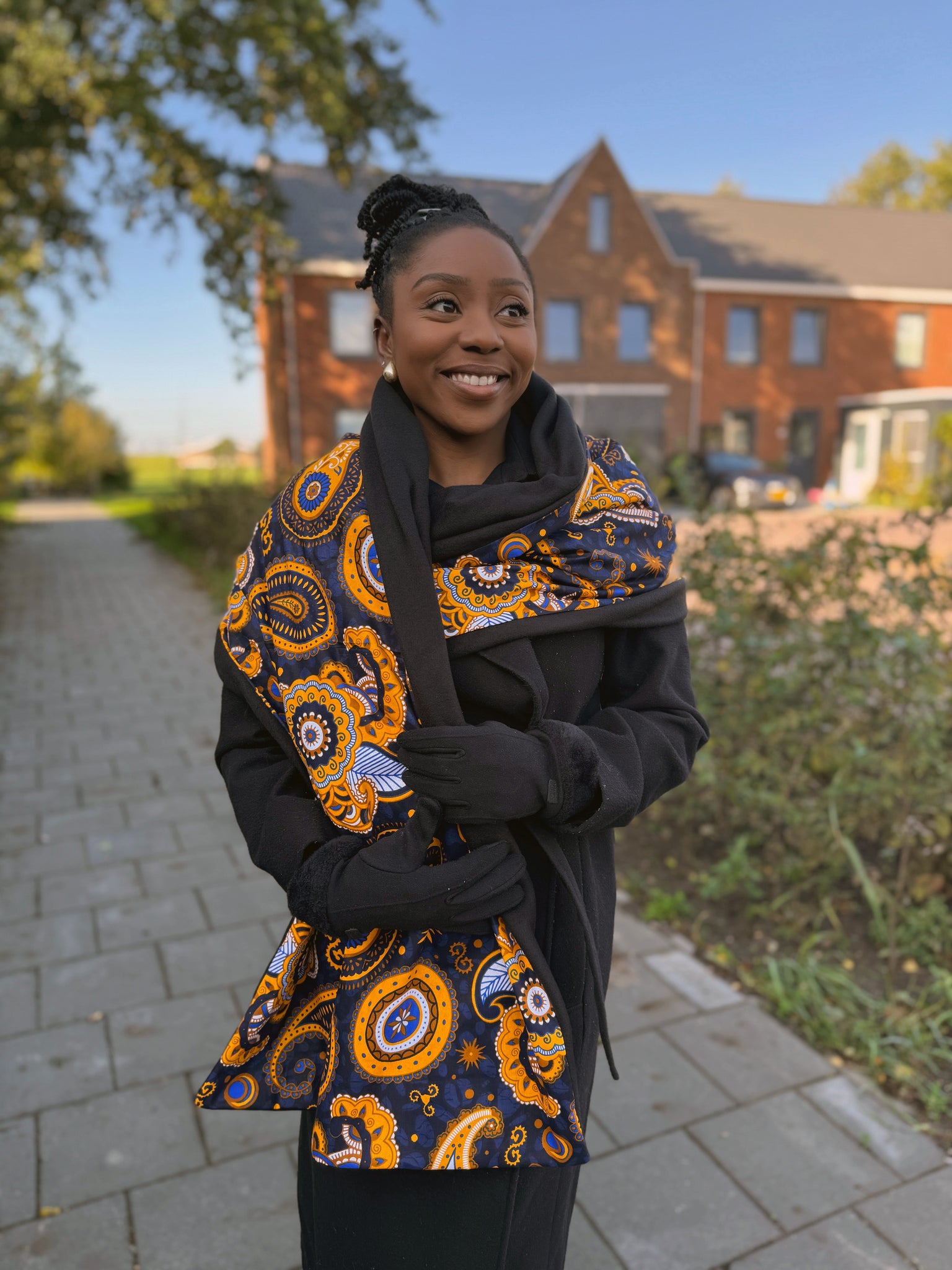 Warmer Schal mit afrikanischem Print Unisex - Dunkelblau / Gelb Paisley