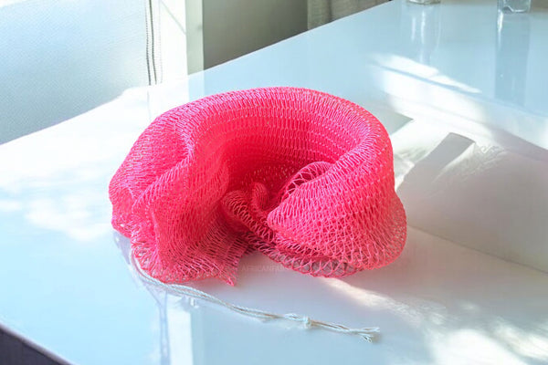 Afrikanischer Schwamm / Net sponge - traditioneller African Sapo Sponge - Rosa